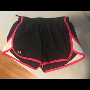 Under armor semi fitted shorts size SM